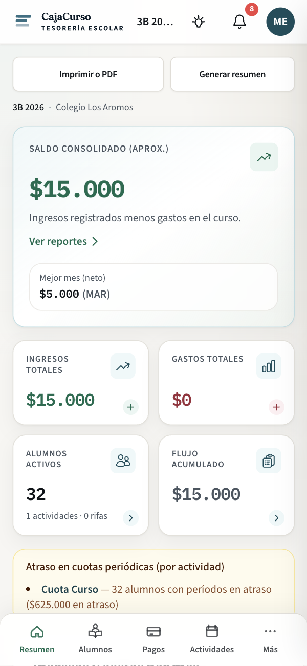 Panel de CajaCurso en el celular mostrando saldo, ingresos y gastos del curso